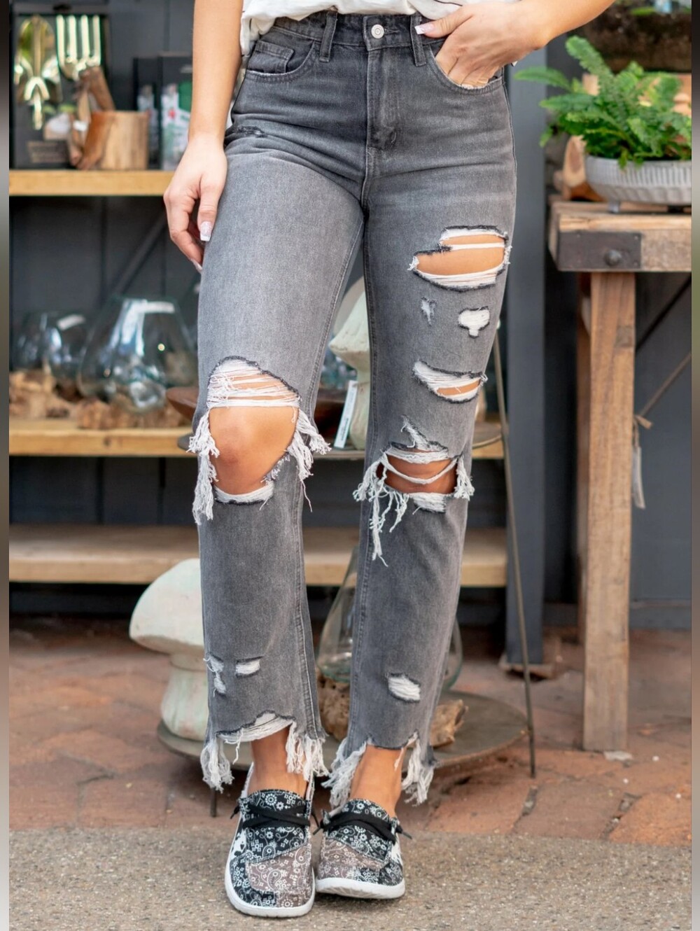 Flying Monkey Distressed Cropped Jeans – Gray Wash